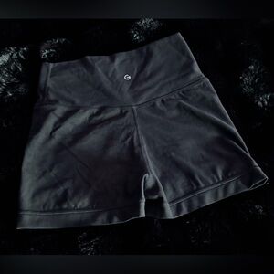 GLOWMODE 2.5” Featherfit Ultra Short Anti-slip Biker Shorts - Black